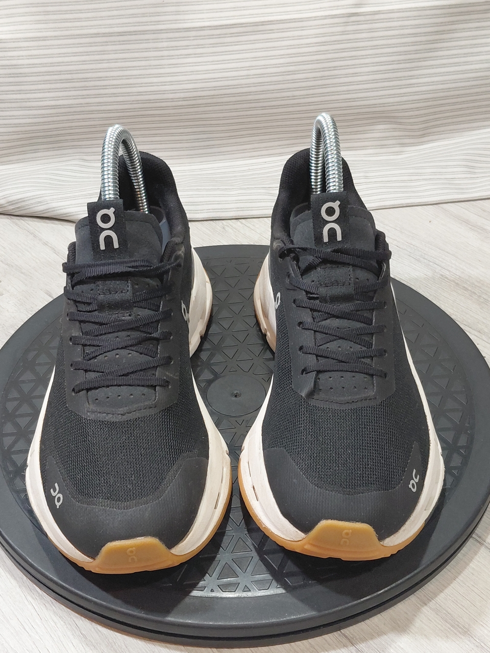 On Running Womens Cloudnova Form 2 Lifestyle Athletic Shoes Black Ivory SIZE 6 - Picture 3 of 14